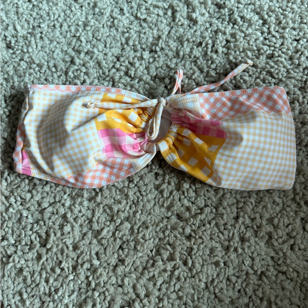 Strapless bikini top